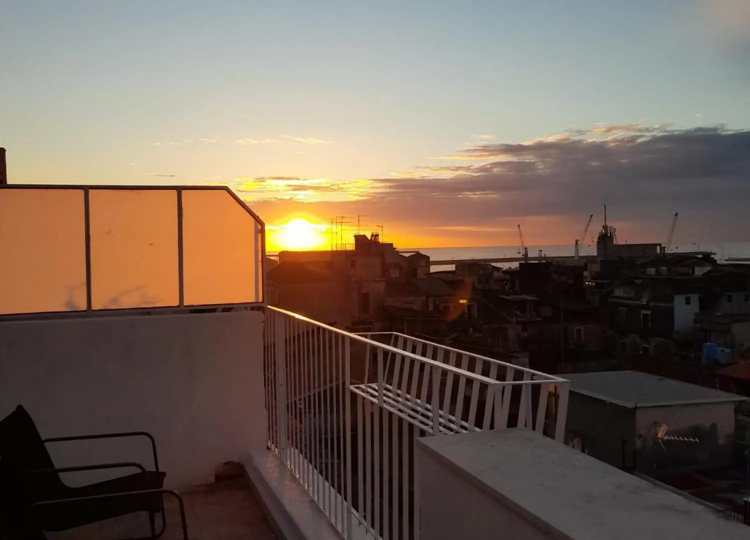 Soffitti Colorati Apartman Catania-Fontanarossai nemzetközi repülőtér 0*,